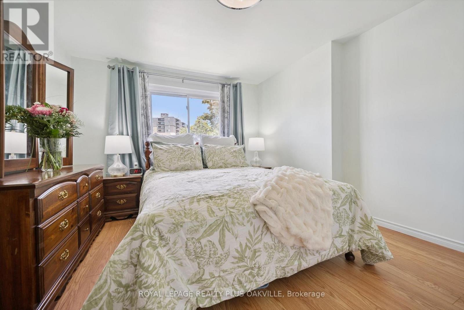 37 - 1221 Dundix Road, Mississauga, Ontario  L4Y 3Y9 - Photo 14 - W13443630