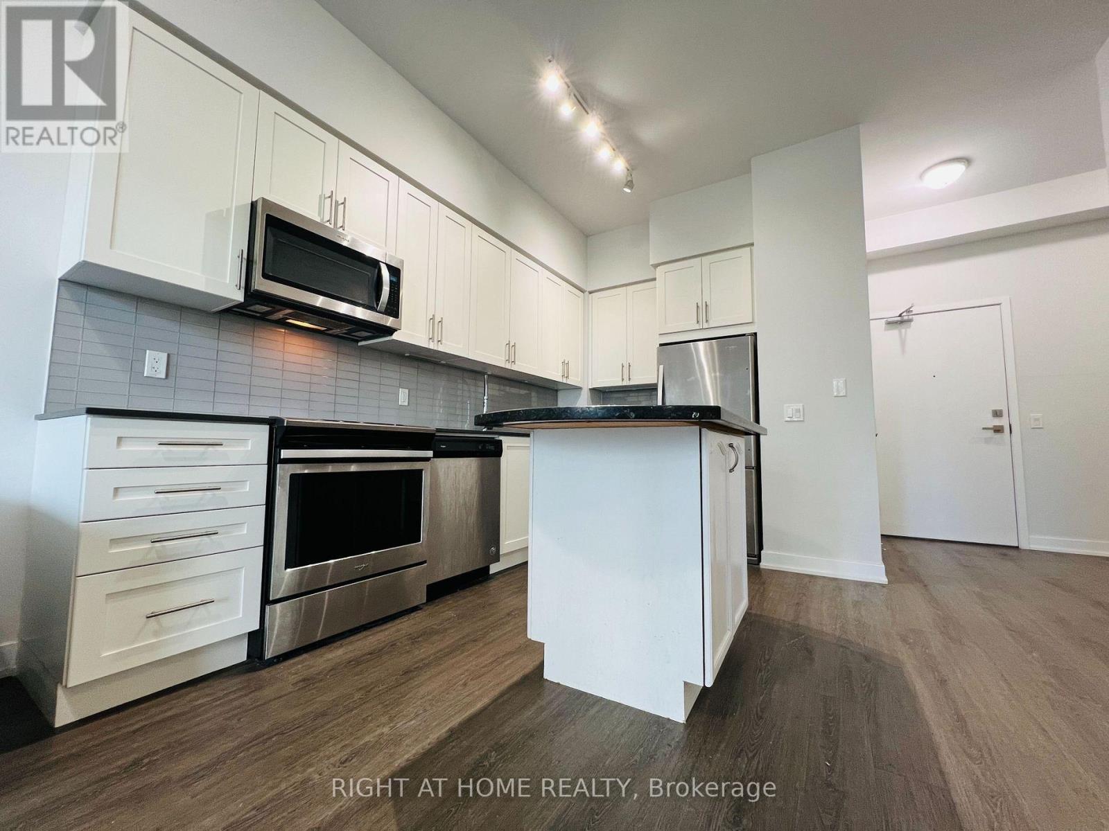 618 - 4055 Parkside Village Drive, Mississauga, Ontario  L5B 0K8 - Photo 4 - W13443674