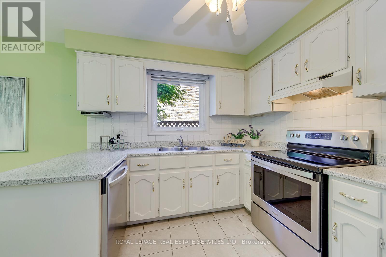 500 Woodview Road, Burlington, Ontario  L7N 3P9 - Photo 22 - W13443706