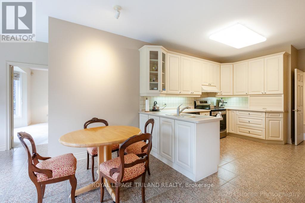 24 - 1040 Riverside Drive, London North, Ontario  N6H 5N4 - Photo 22 - X13443796