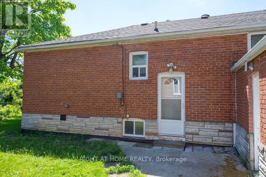 6 Bellvare Crescent, Toronto, Ontario  M1R 2M9 - Photo 10 - E12968452