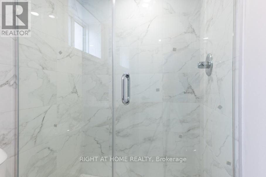6 Bellvare Crescent, Toronto, Ontario  M1R 2M9 - Photo 16 - E12968452