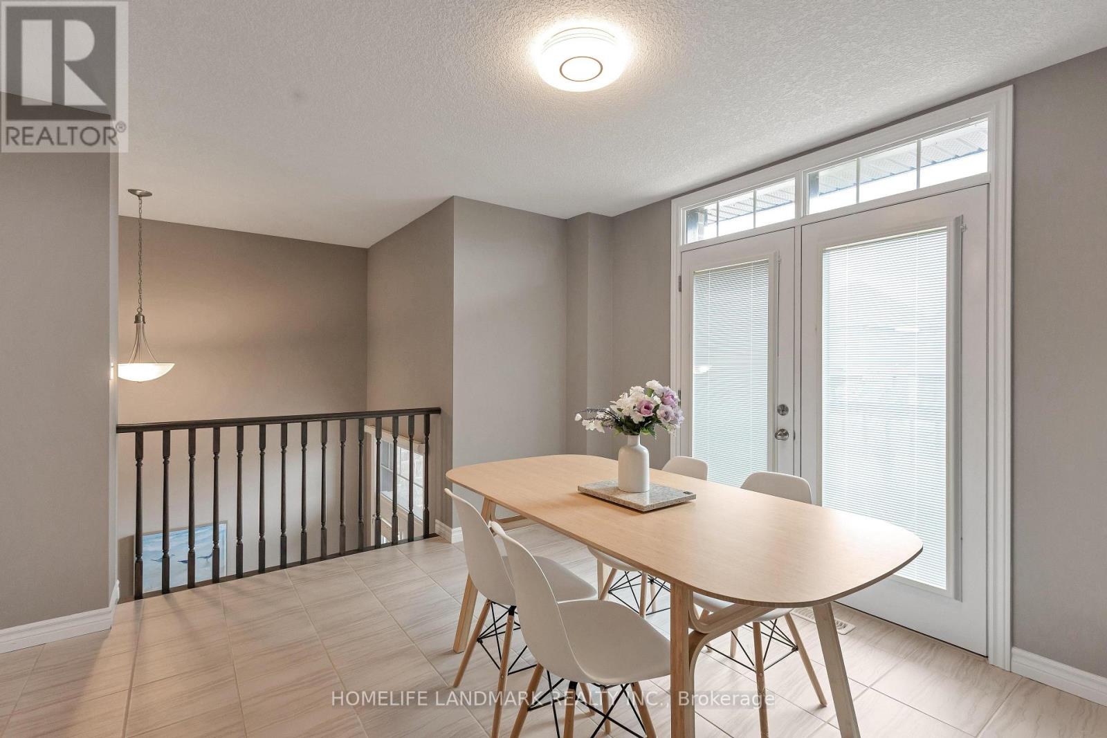 256 Falconridge Drive, Kitchener, Ontario N2K 0C5 - Photo 15 - X13443556