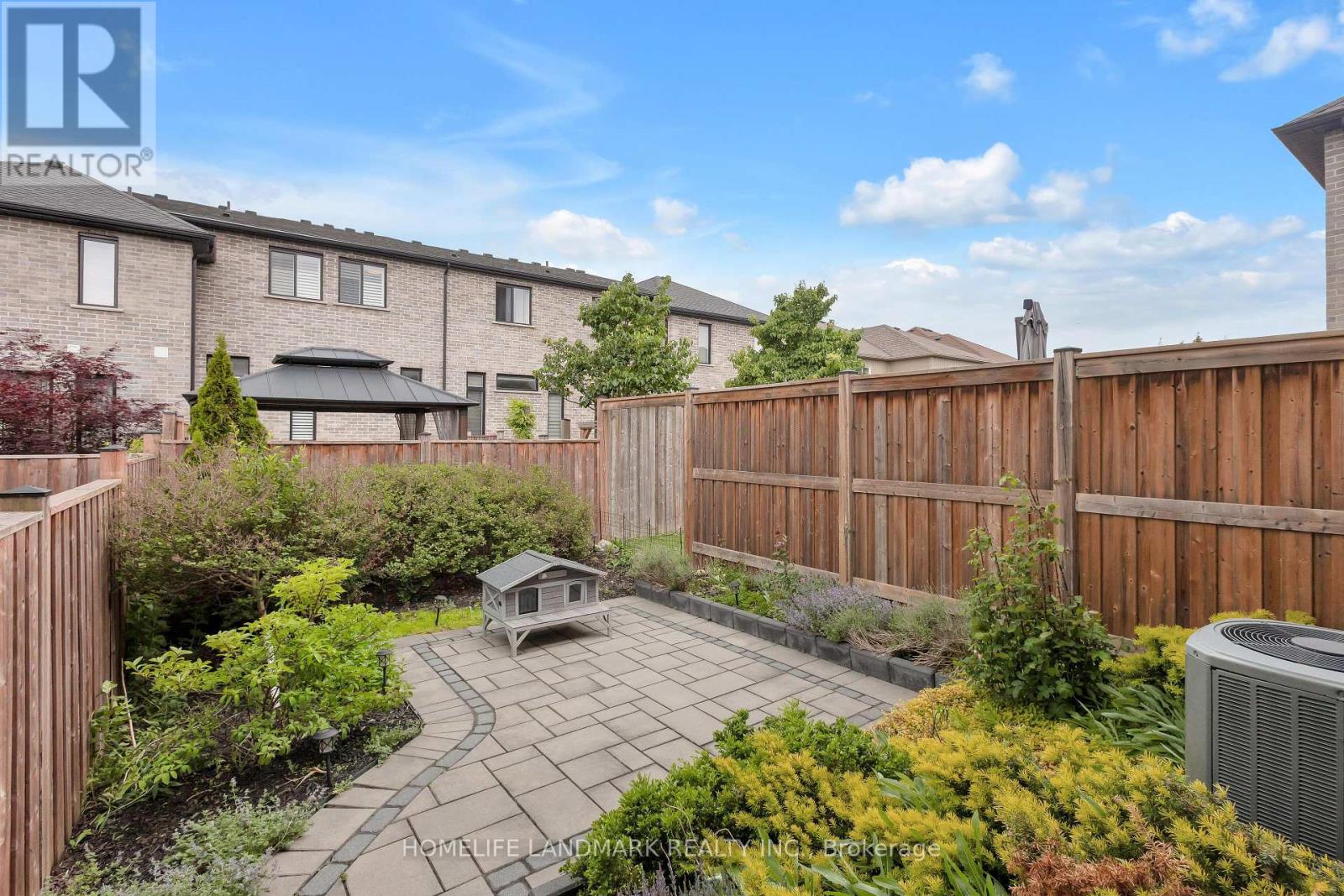256 Falconridge Drive, Kitchener, Ontario N2K 0C5 - Photo 29 - X13443556