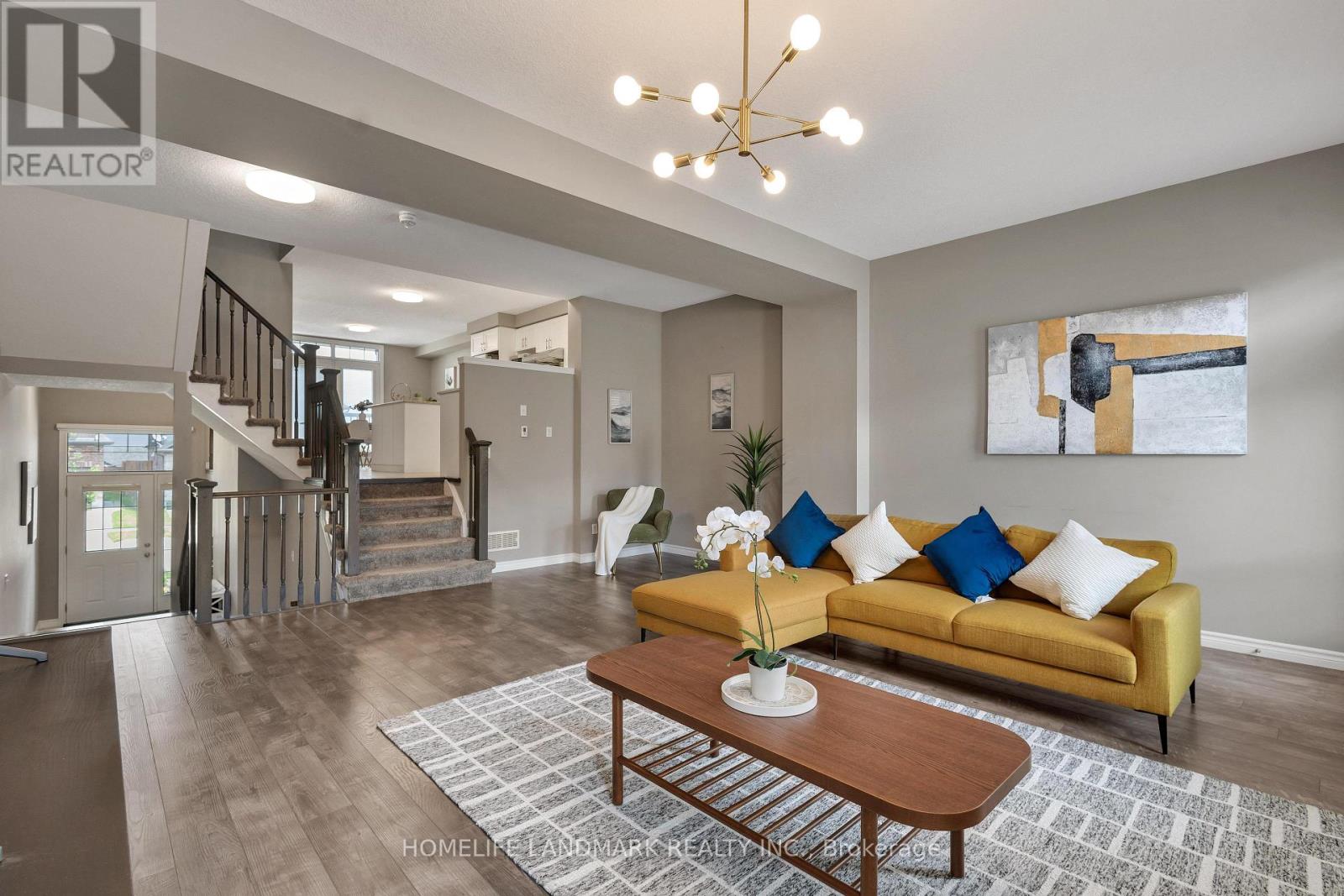 256 Falconridge Drive, Kitchener, Ontario N2K 0C5 - Photo 7 - X13443556