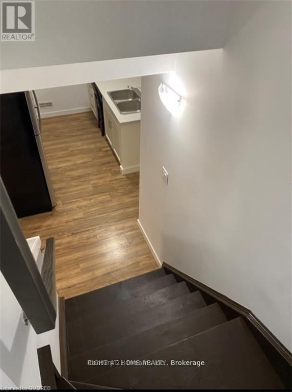 44 Franklin Street S, Kitchener, Ontario N2M 4B5 - Photo 3 - X13443616