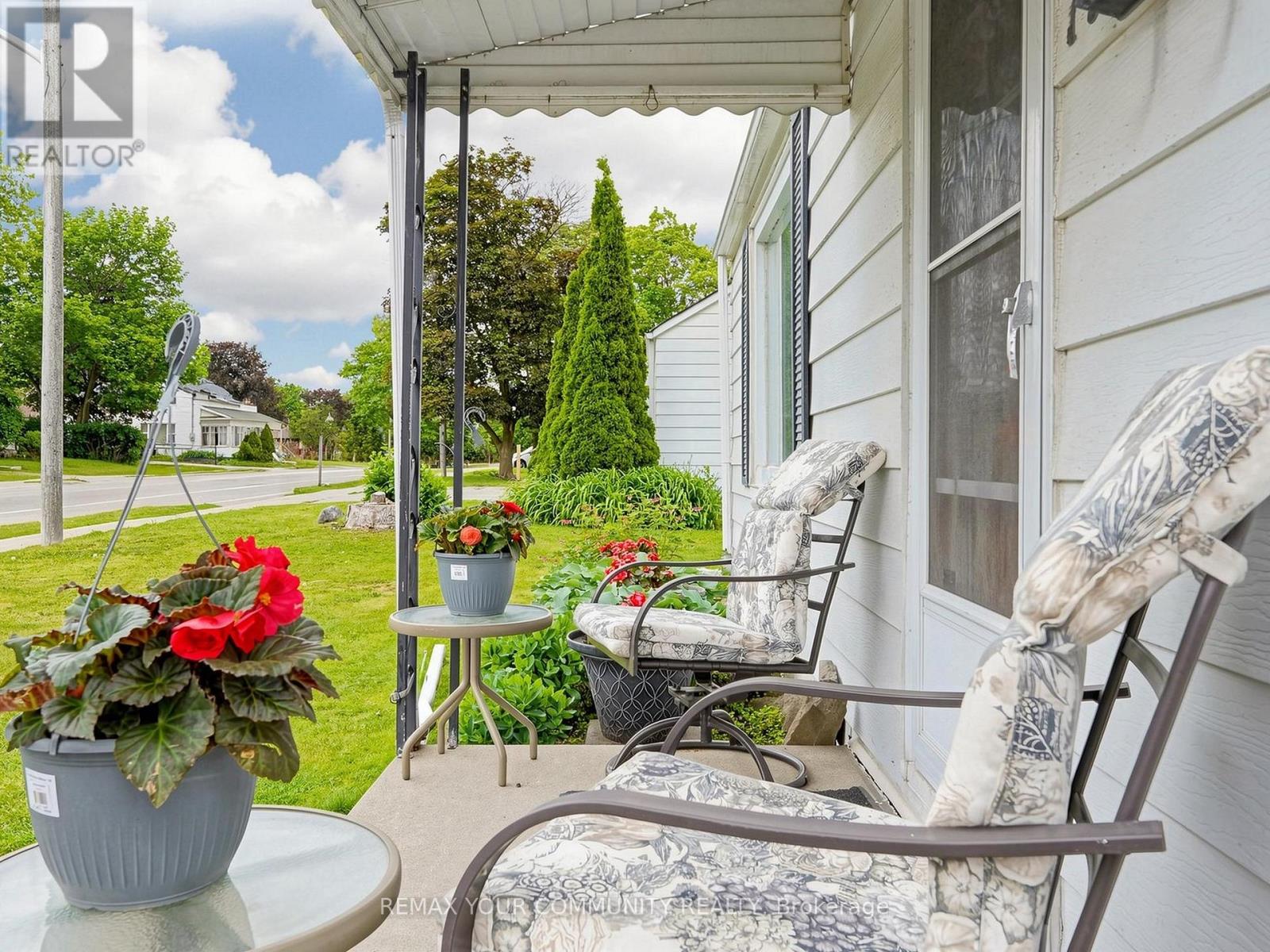 17 Colborne Street E, Kawartha Lakes, Ontario  K9V 1K2 - Photo 2 - X13443624