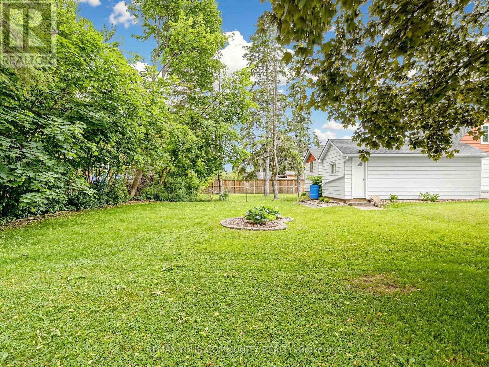 17 Colborne Street E, Kawartha Lakes, Ontario  K9V 1K2 - Photo 42 - X13443624