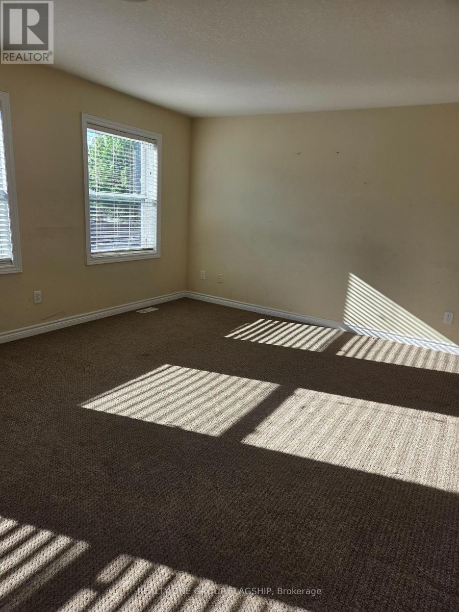 Main - Upper Floors - 218 Tremaine Crescent, Kitchener, Ontario  N2A 4L9 - Photo 14 - X13443714