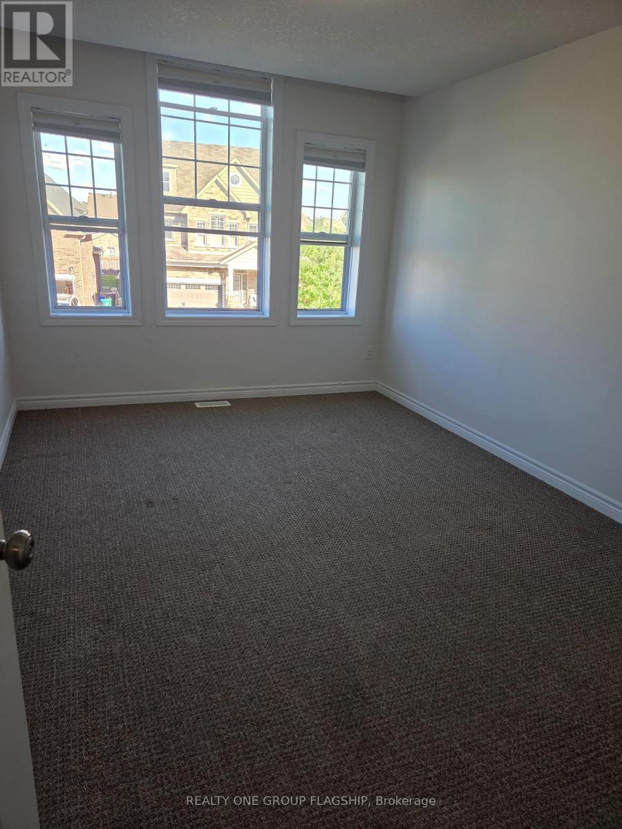Main - Upper Floors - 218 Tremaine Crescent, Kitchener, Ontario  N2A 4L9 - Photo 15 - X13443714