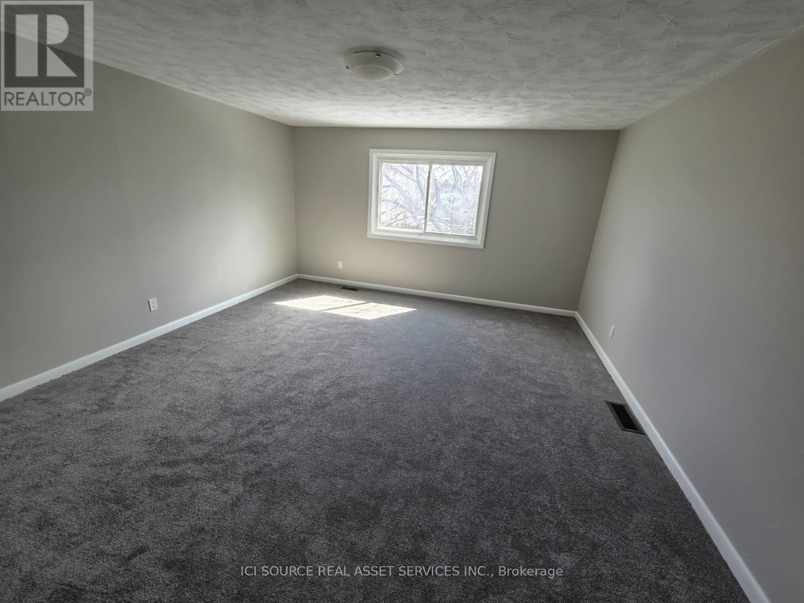 30 Sunnycrest Drive, Ottawa, Ontario  K2E 5Y2 - Photo 14 - X13443718