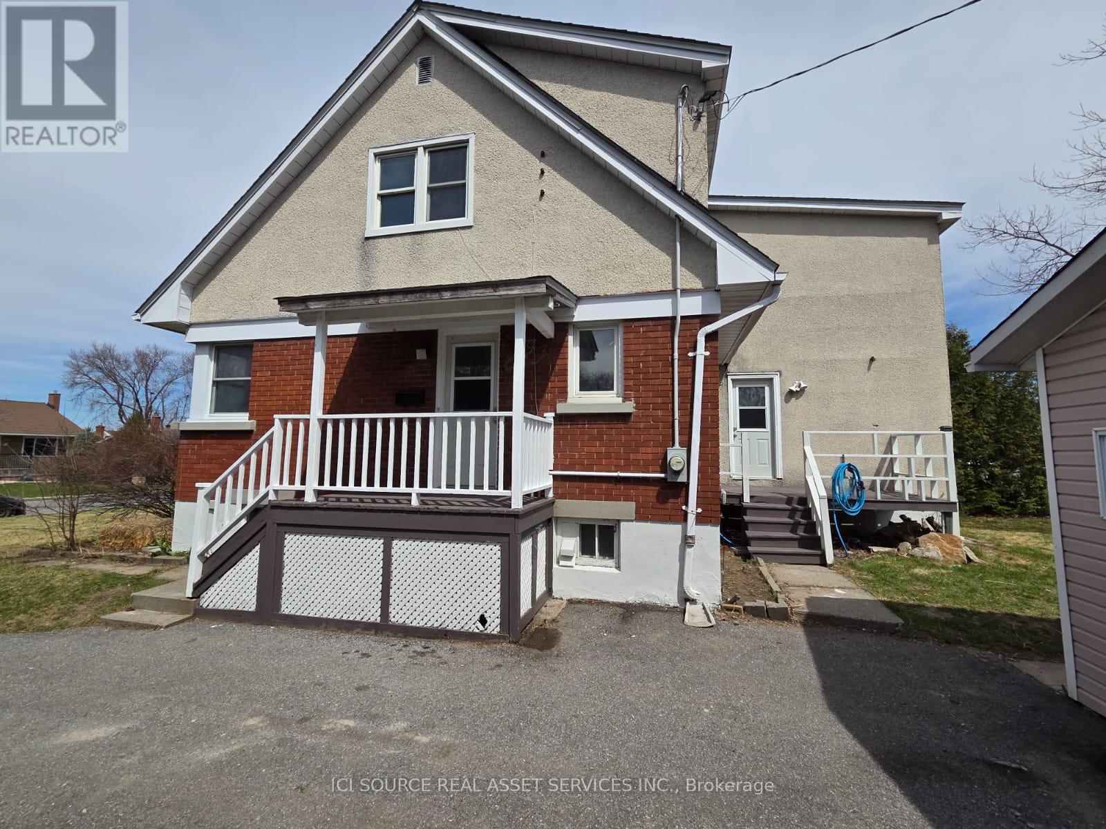 30 Sunnycrest Drive, Ottawa, Ontario  K2E 5Y2 - Photo 2 - X13443718