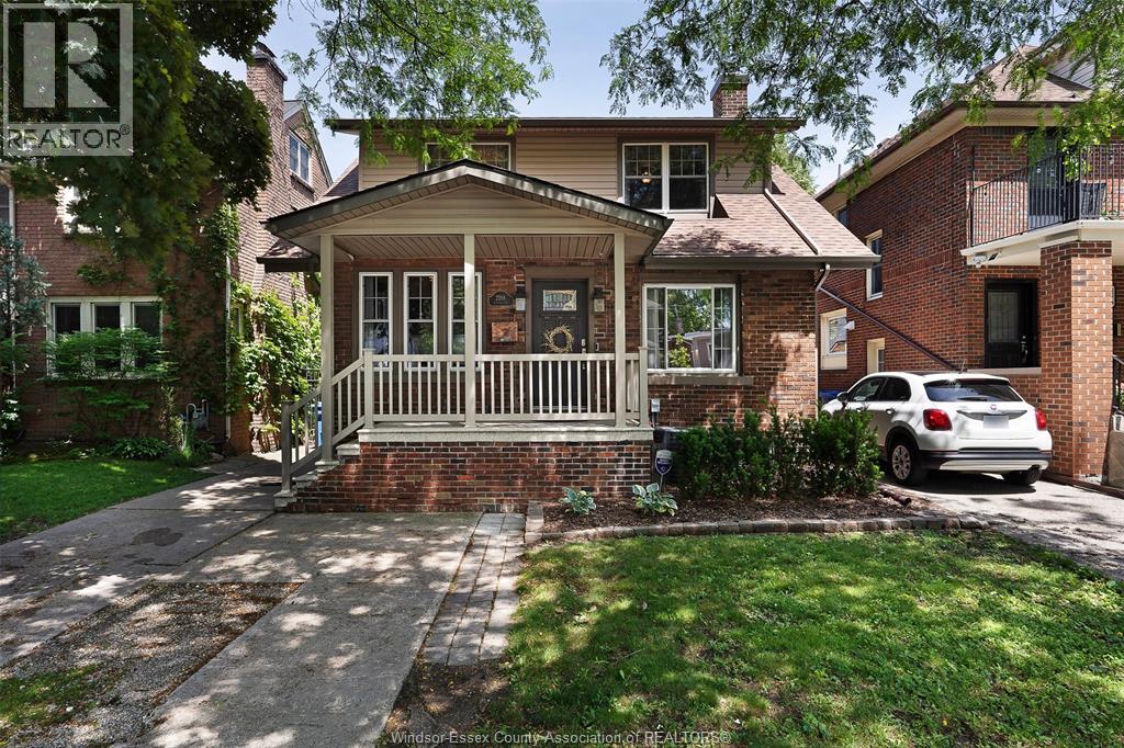 2268 Dougall AVENUE, Windsor, Ontario