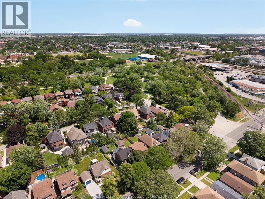 2268 Dougall Avenue, Windsor, Ontario  N8X 1S8 - Photo 37 - 26014033