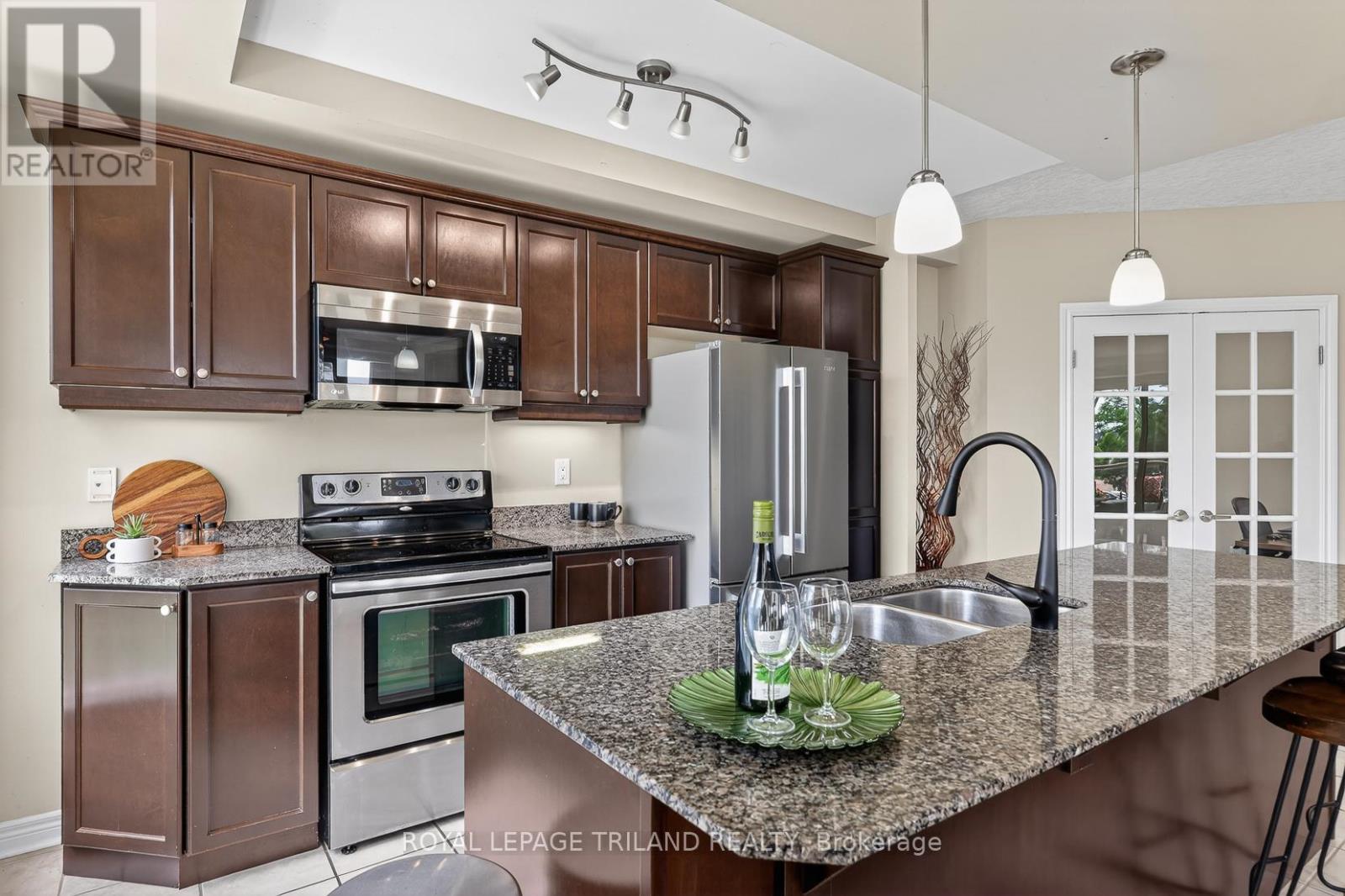 203 - 1030 Coronation Drive, London North, Ontario  N6G 0G5 - Photo 8 - X13443842