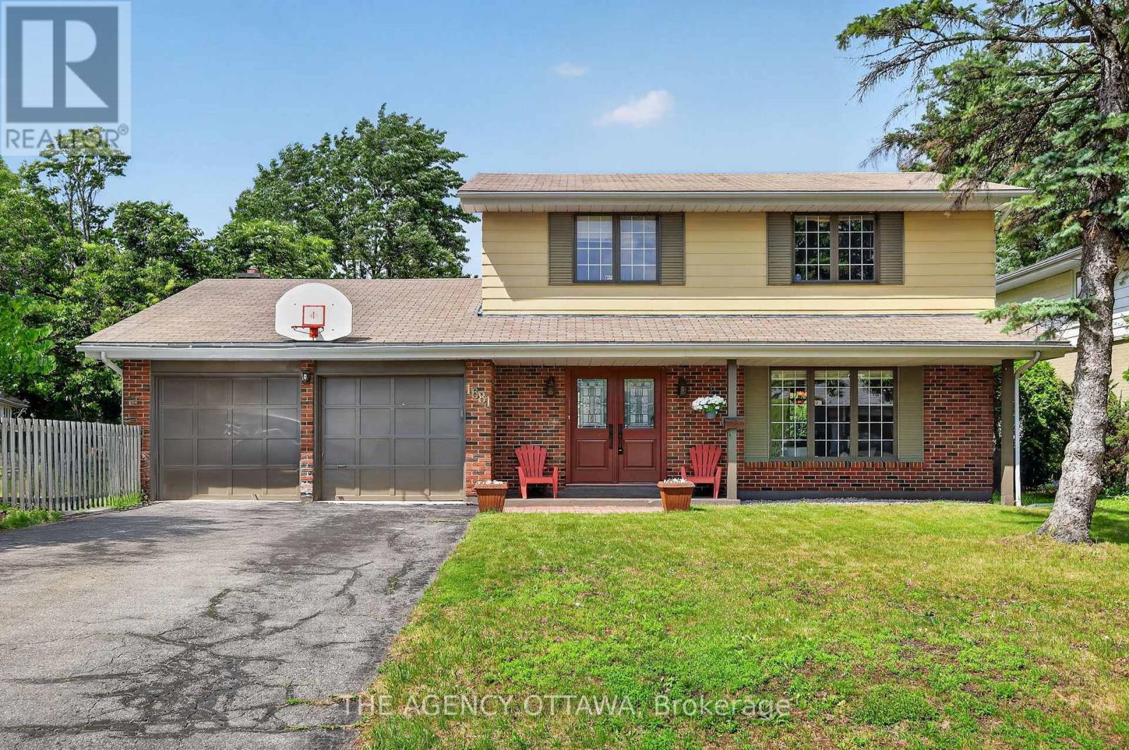 1681 AMBERDALE CRESCENT, Ottawa, Ontario