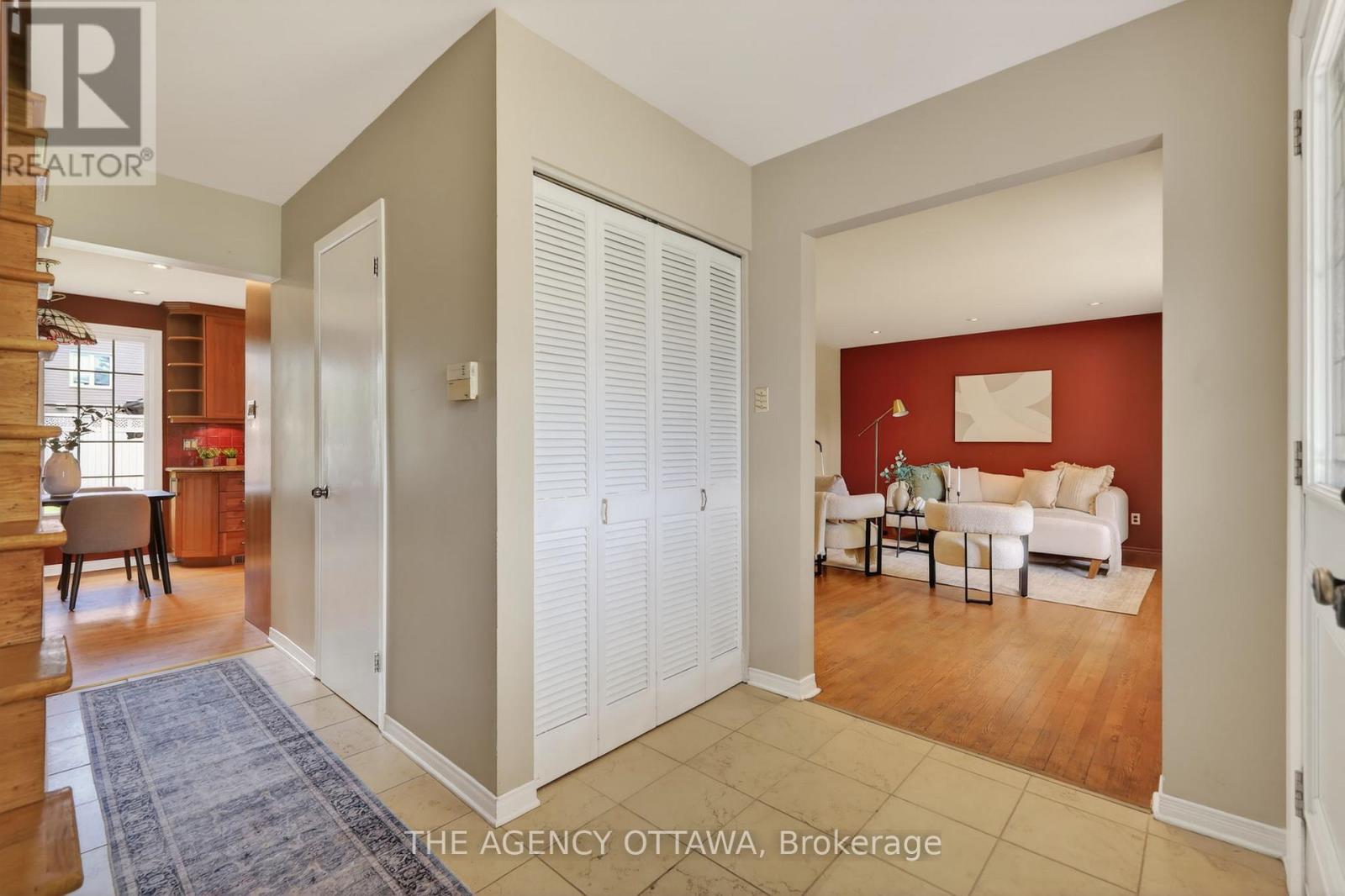 1681 Amberdale Crescent, Ottawa, Ontario  K1H 7B2 - Photo 5 - X13443844