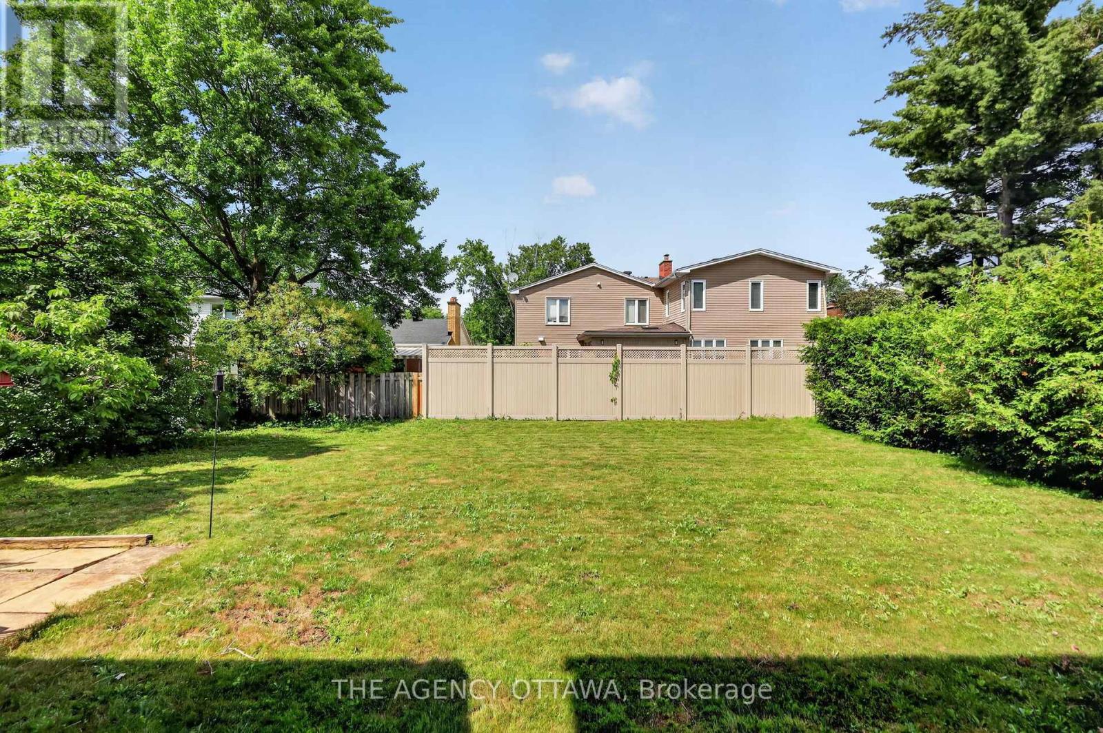 1681 Amberdale Crescent, Ottawa, Ontario  K1H 7B2 - Photo 50 - X13443844