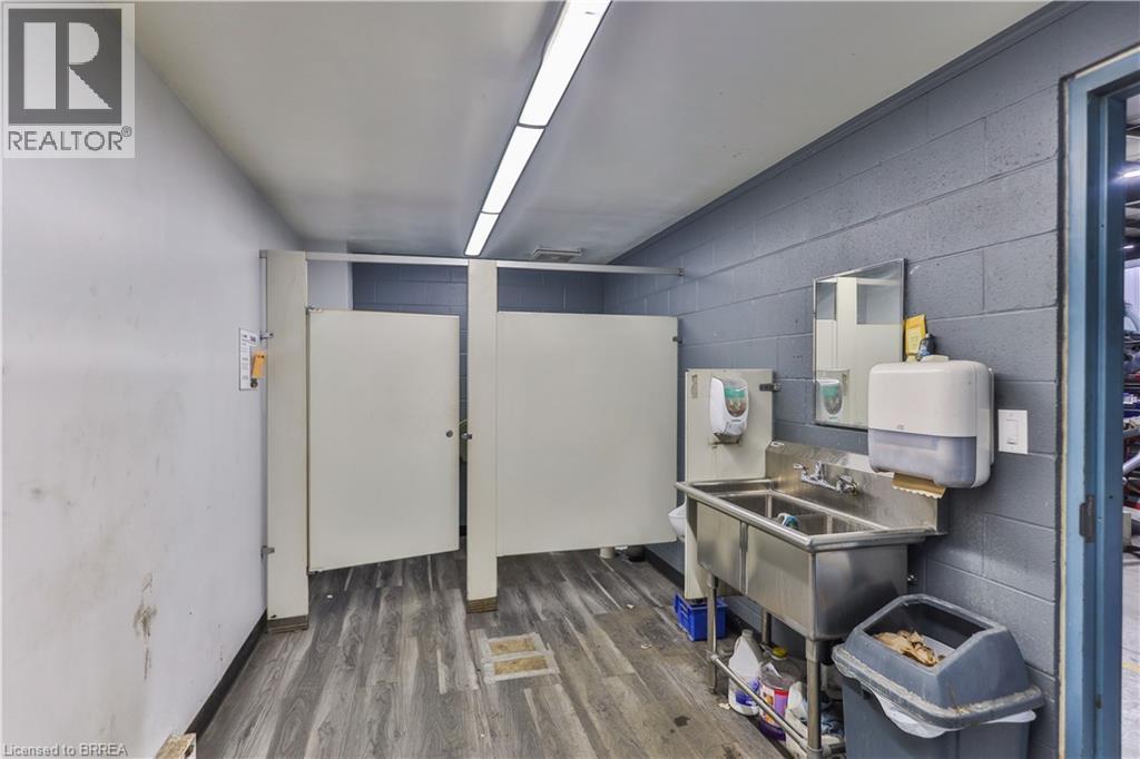 35 Sharp Road, Brantford, Ontario N3T 5L8 - Photo 34 - 40797865