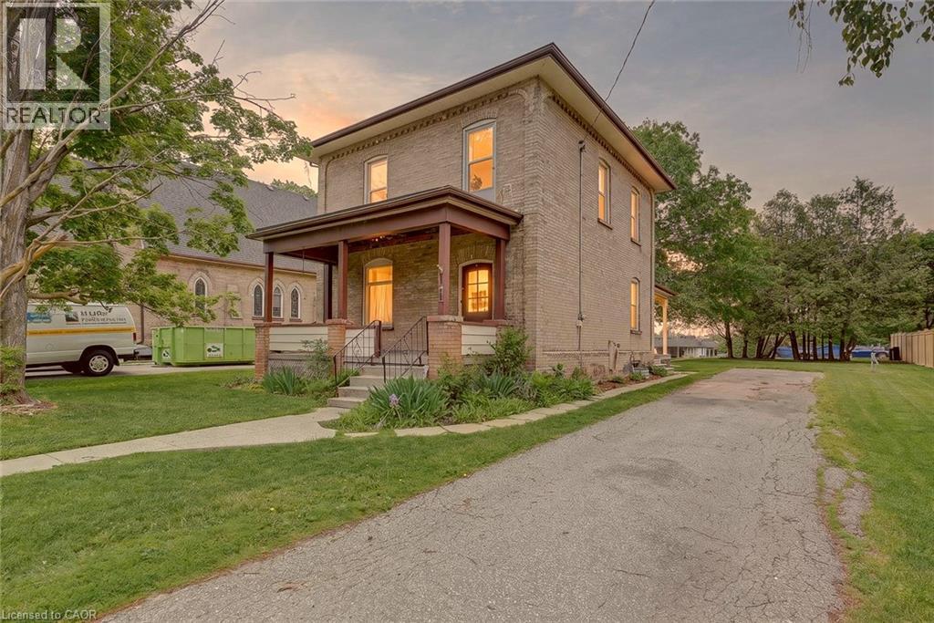 11 BYRON Street, New Hamburg, Ontario