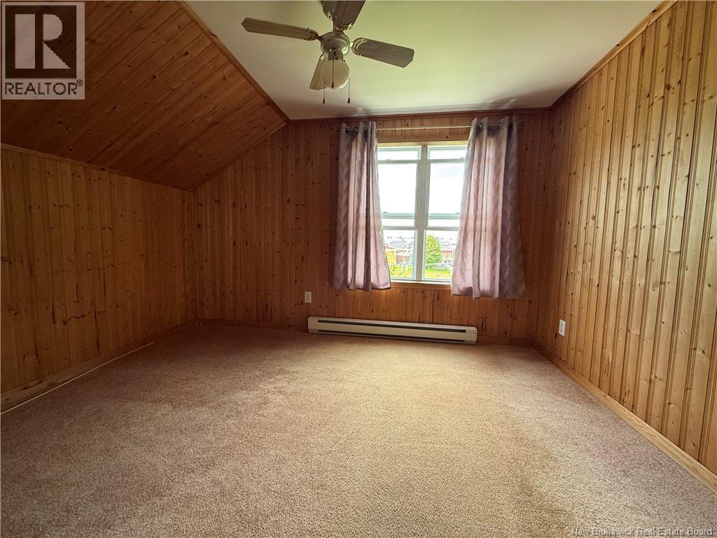 271 Douglas Avenue, Bathurst, New Brunswick  E2A 1N1 - Photo 13 - NB141888