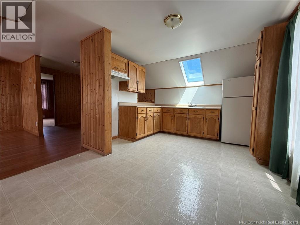 271 Douglas Avenue, Bathurst, New Brunswick  E2A 1N1 - Photo 14 - NB141888