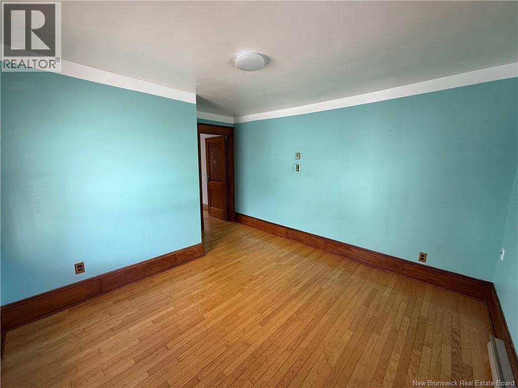 271 Douglas Avenue, Bathurst, New Brunswick  E2A 1N1 - Photo 23 - NB141888