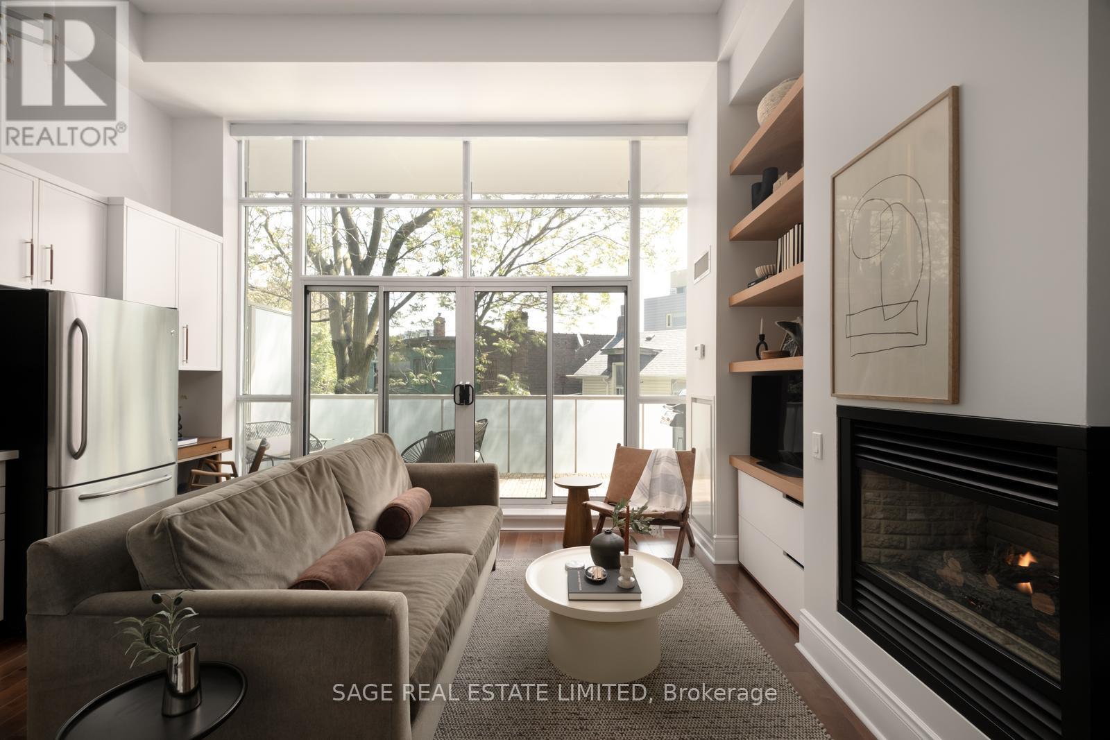 210 - 437 RONCESVALLES AVENUE, Toronto, Ontario