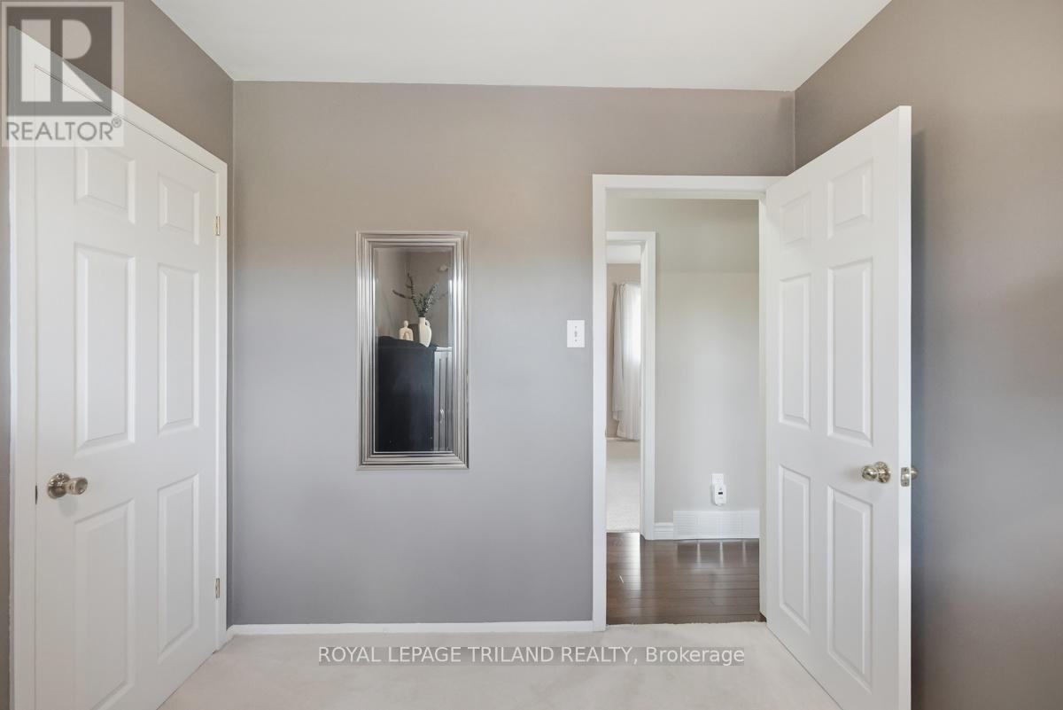 1239 Addison Drive, London East, Ontario  N5V 2N8 - Photo 21 - X13443868