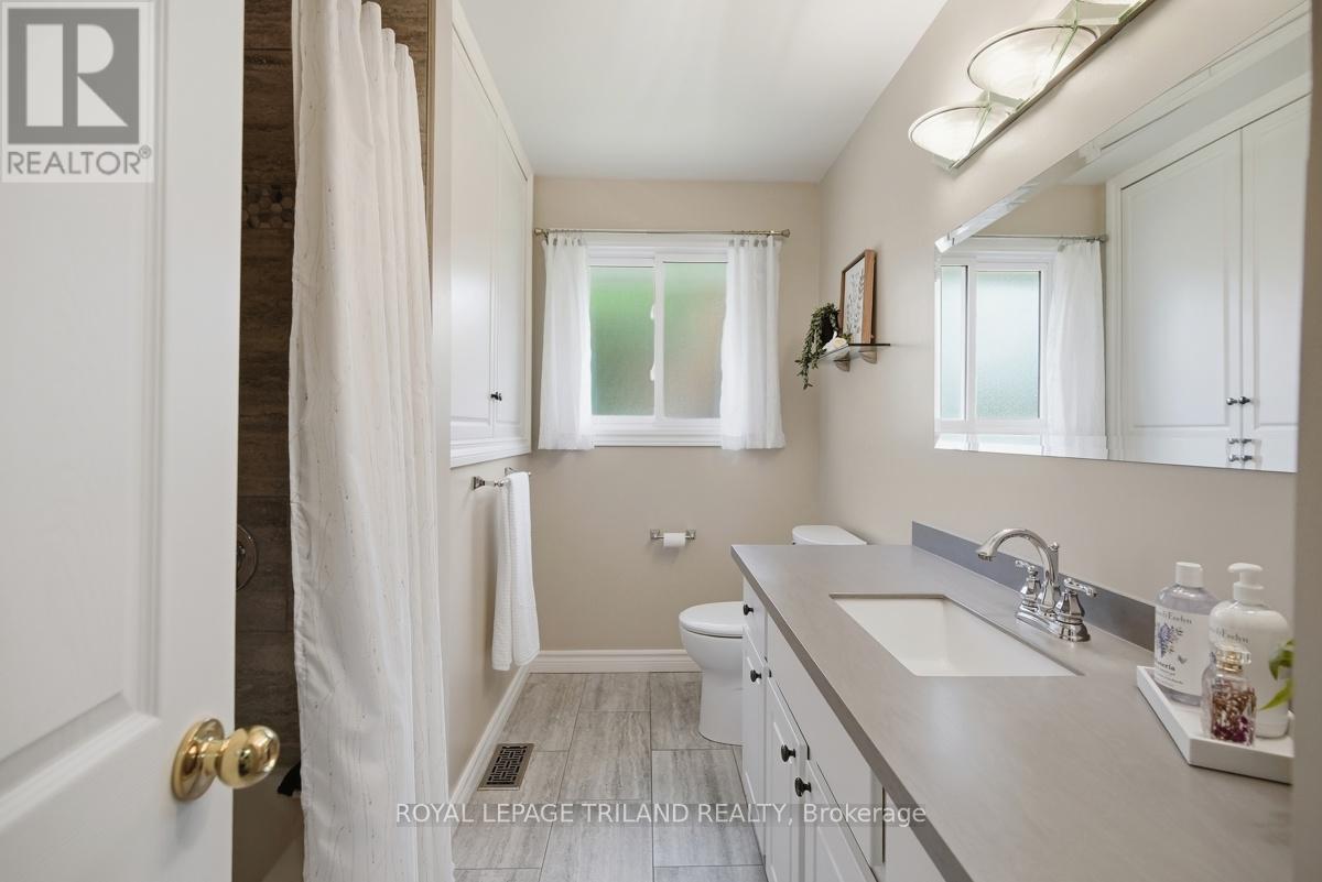 1239 Addison Drive, London East, Ontario  N5V 2N8 - Photo 22 - X13443868