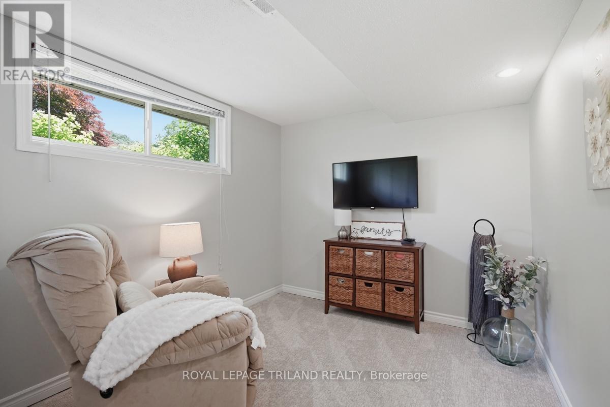 1239 Addison Drive, London East, Ontario  N5V 2N8 - Photo 26 - X13443868