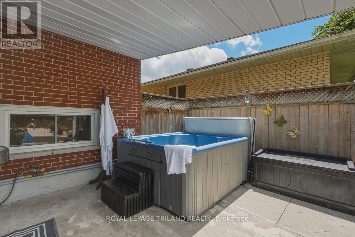 1239 Addison Drive, London East, Ontario  N5V 2N8 - Photo 36 - X13443868