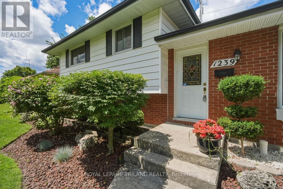 1239 Addison Drive, London East, Ontario  N5V 2N8 - Photo 4 - X13443868