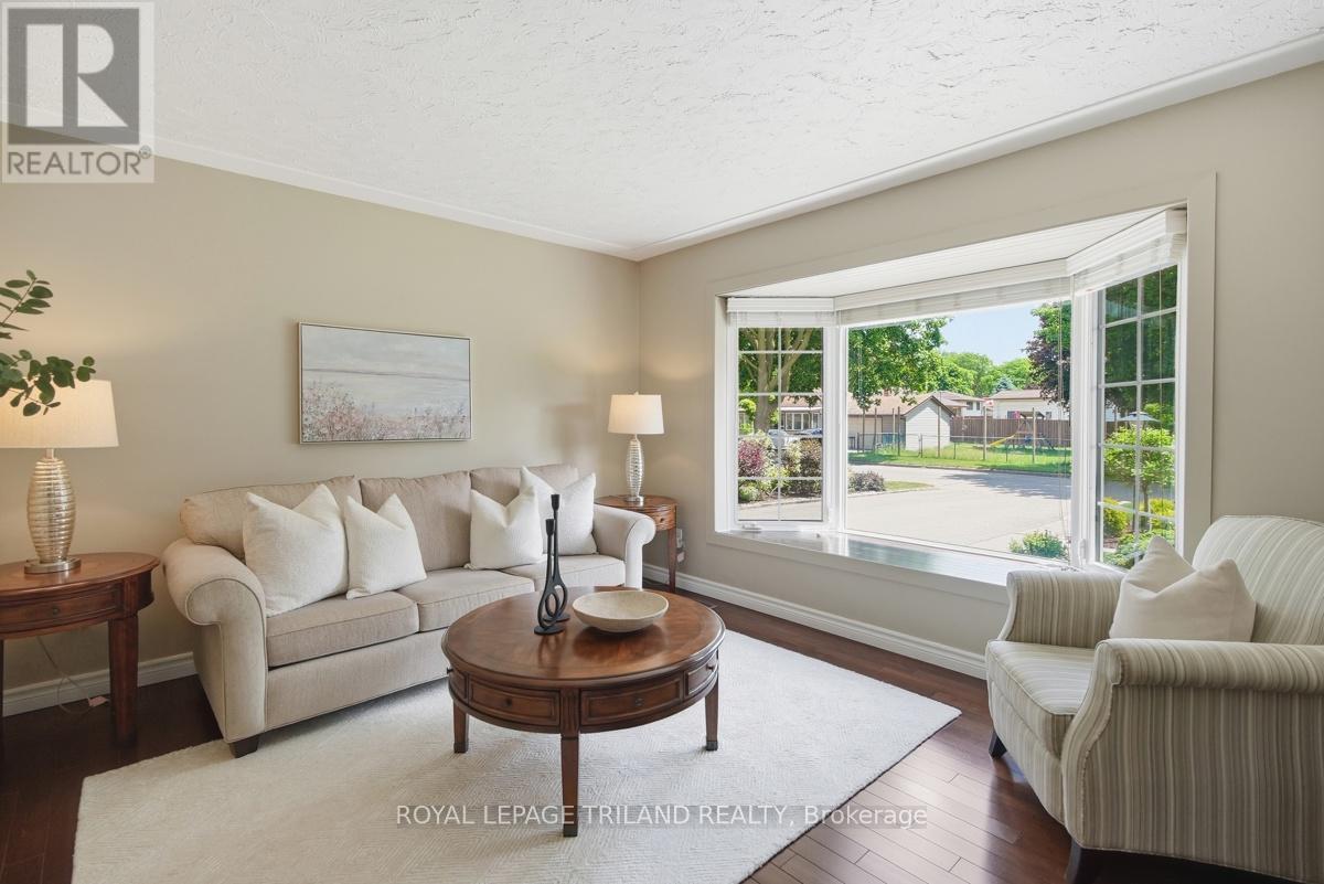 1239 Addison Drive, London East, Ontario  N5V 2N8 - Photo 7 - X13443868