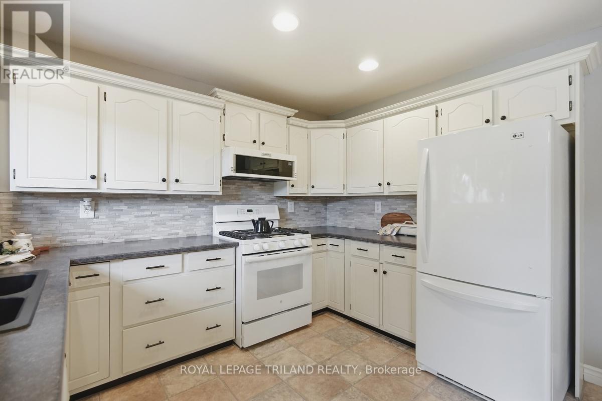 1239 Addison Drive, London East, Ontario  N5V 2N8 - Photo 9 - X13443868
