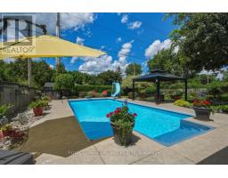 1239 ADDISON DRIVE, London East, Ontario