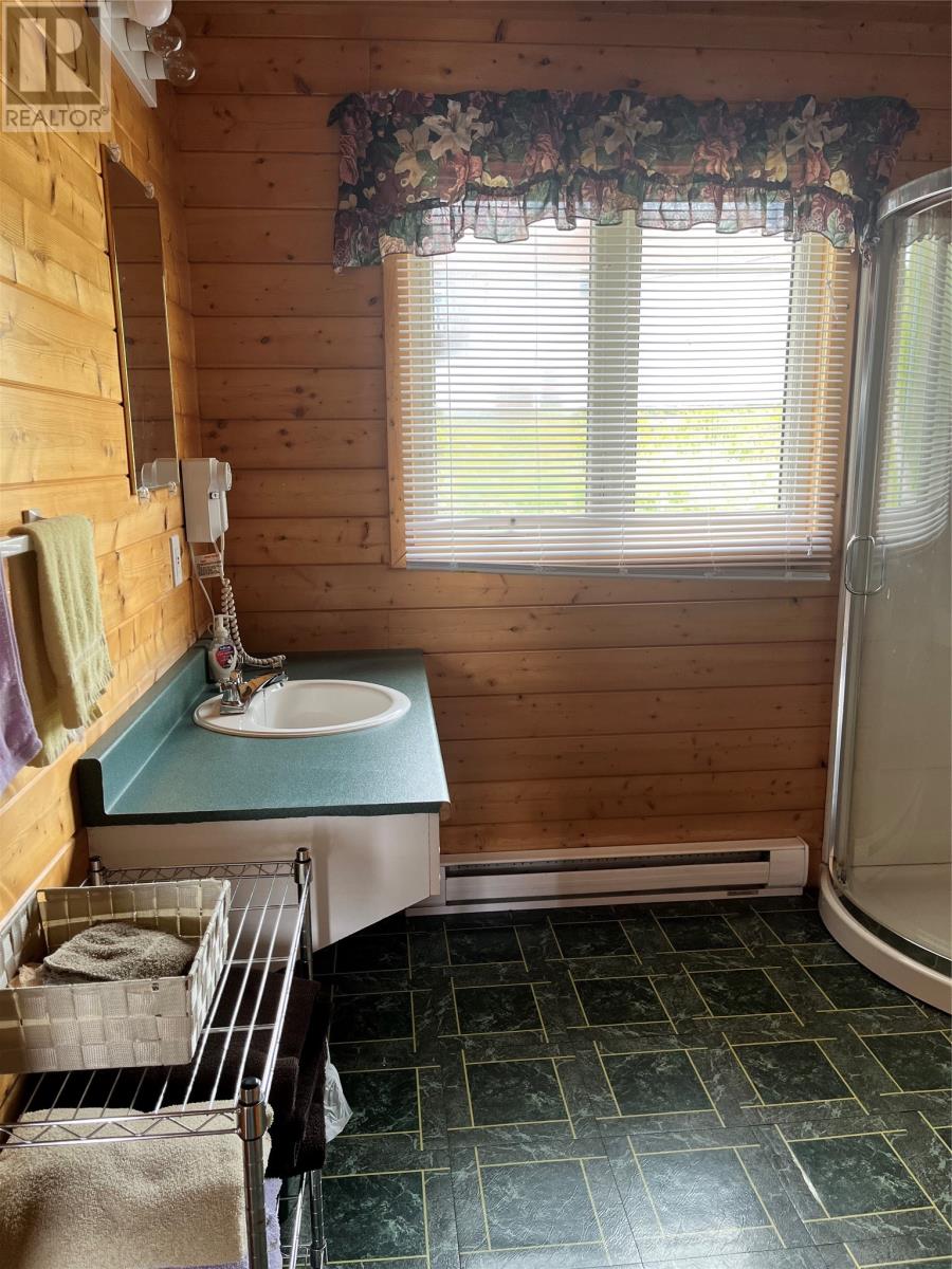 490 A Gillingham Avenue, Norris Arm, Newfoundland & Labrador  A0G 3M0 - Photo 13 - 1298154