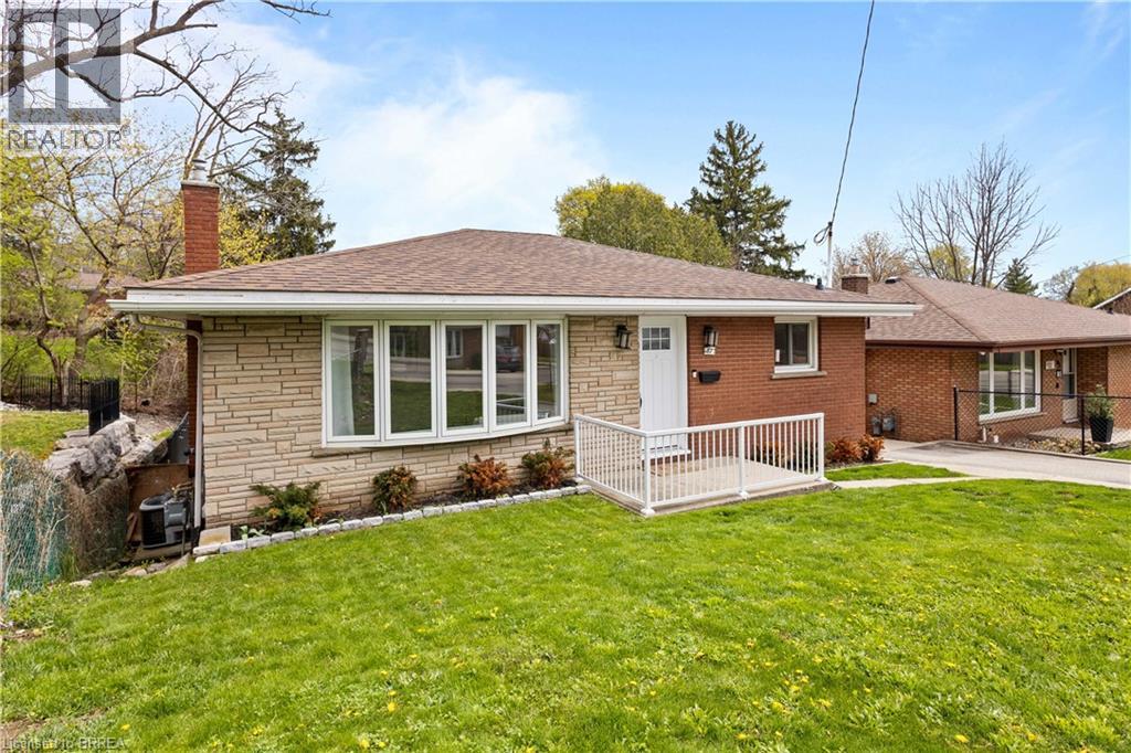 87 St Paul Avenue, Brantford, Ontario  N3T 4G1 - Photo 4 - 40824953