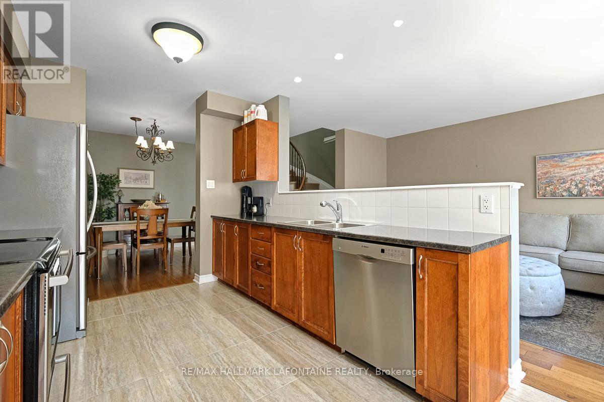 417 June Court, Ottawa, Ontario  K1W 0E3 - Photo 12 - X13443858