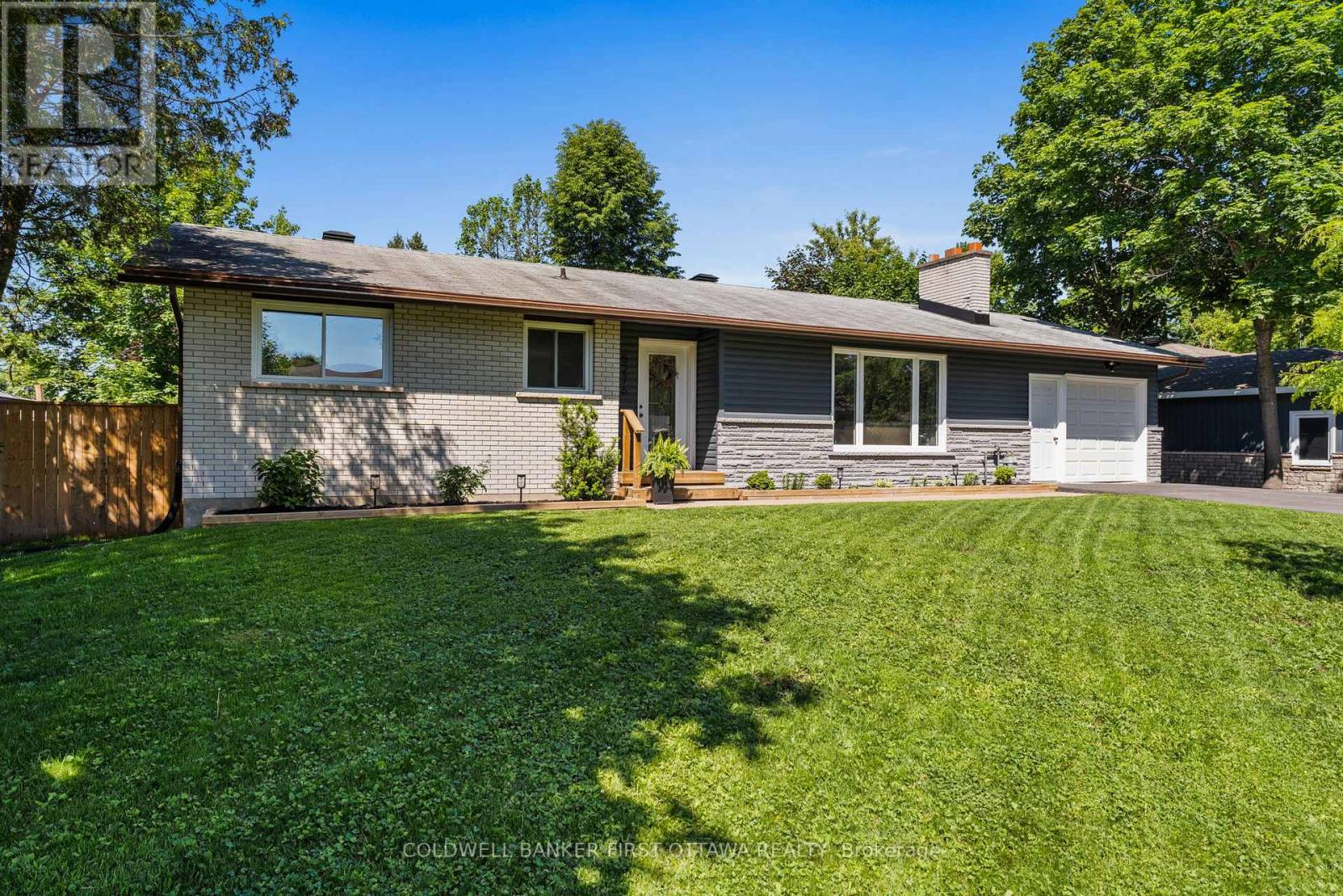 5276 Hillcrest Drive, Ottawa, Ontario  K4M 1E9 - Photo 2 - X13443932