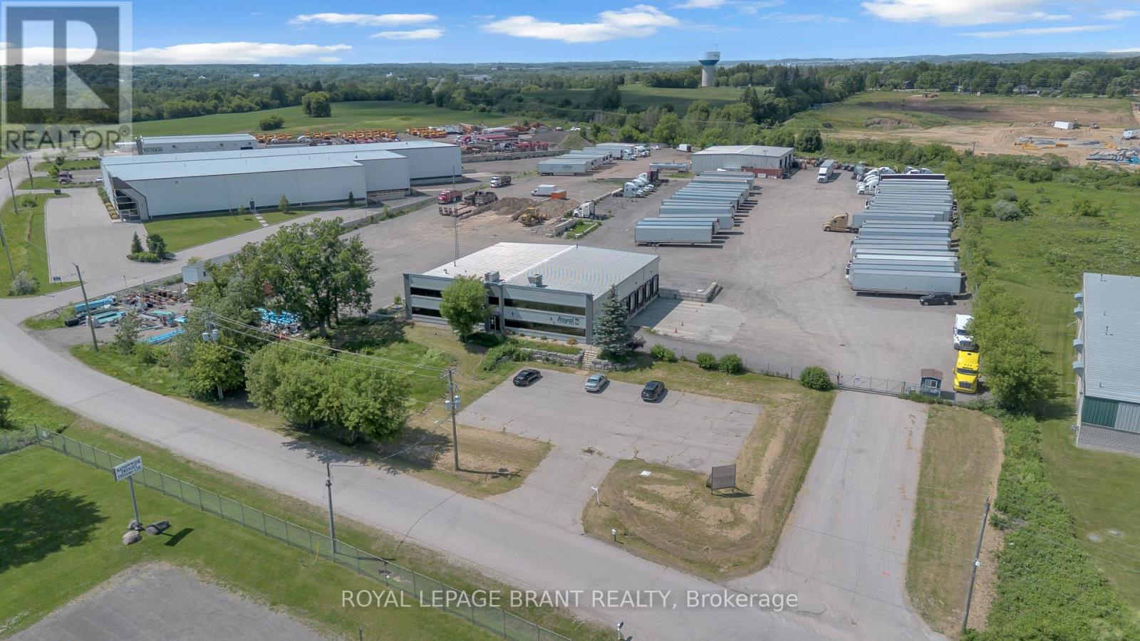 35 SHARP ROAD, Brantford, Ontario