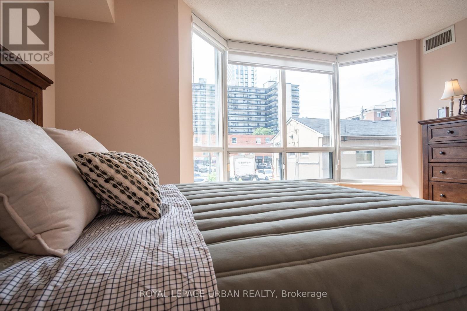 201 - 5940 Yonge Street, Toronto, Ontario  M2M 4M6 - Photo 10 - C13443896