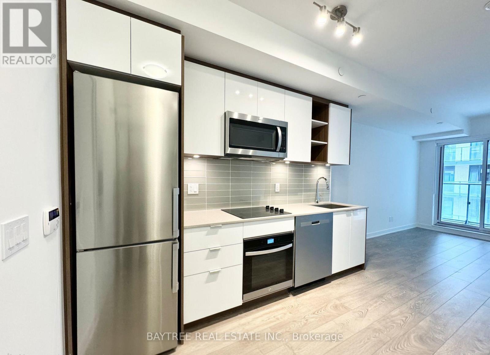 523 - 543 RICHMOND STREET W