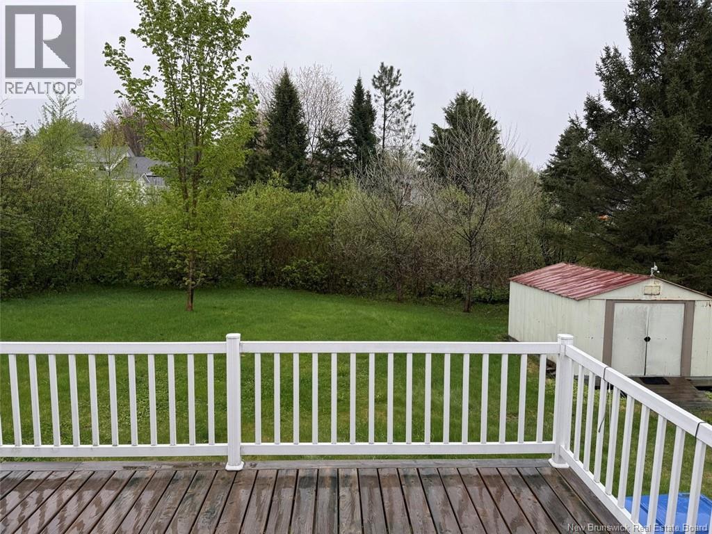 27 Mgr Dionne Avenue, Edmundston, New Brunswick  E3V 4B2 - Photo 18 - NB139591