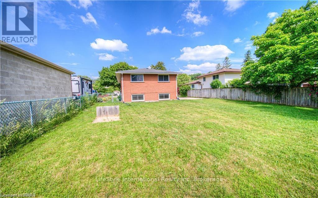 62 Scenic Drive, Kitchener, Ontario  N2A 2P6 - Photo 15 - X13443898