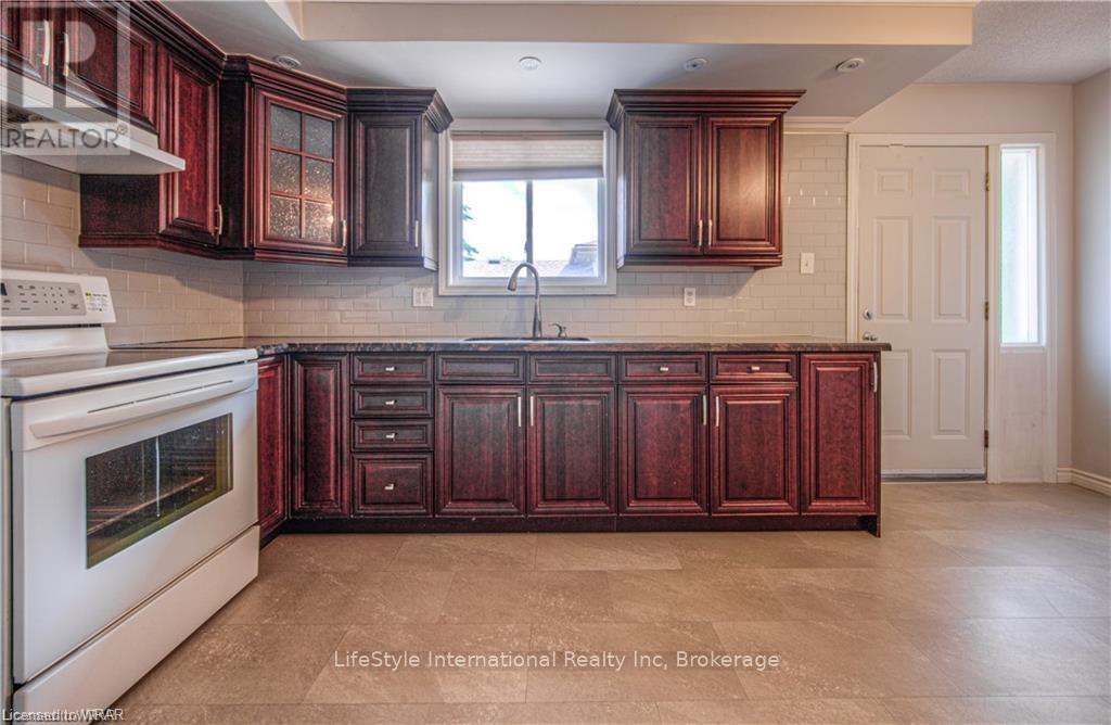 62 Scenic Drive, Kitchener, Ontario  N2A 2P6 - Photo 6 - X13443898