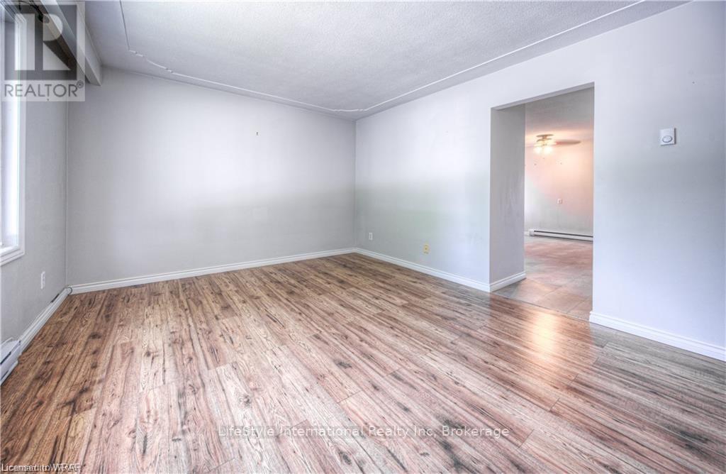 62 Scenic Drive, Kitchener, Ontario  N2A 2P6 - Photo 7 - X13443898