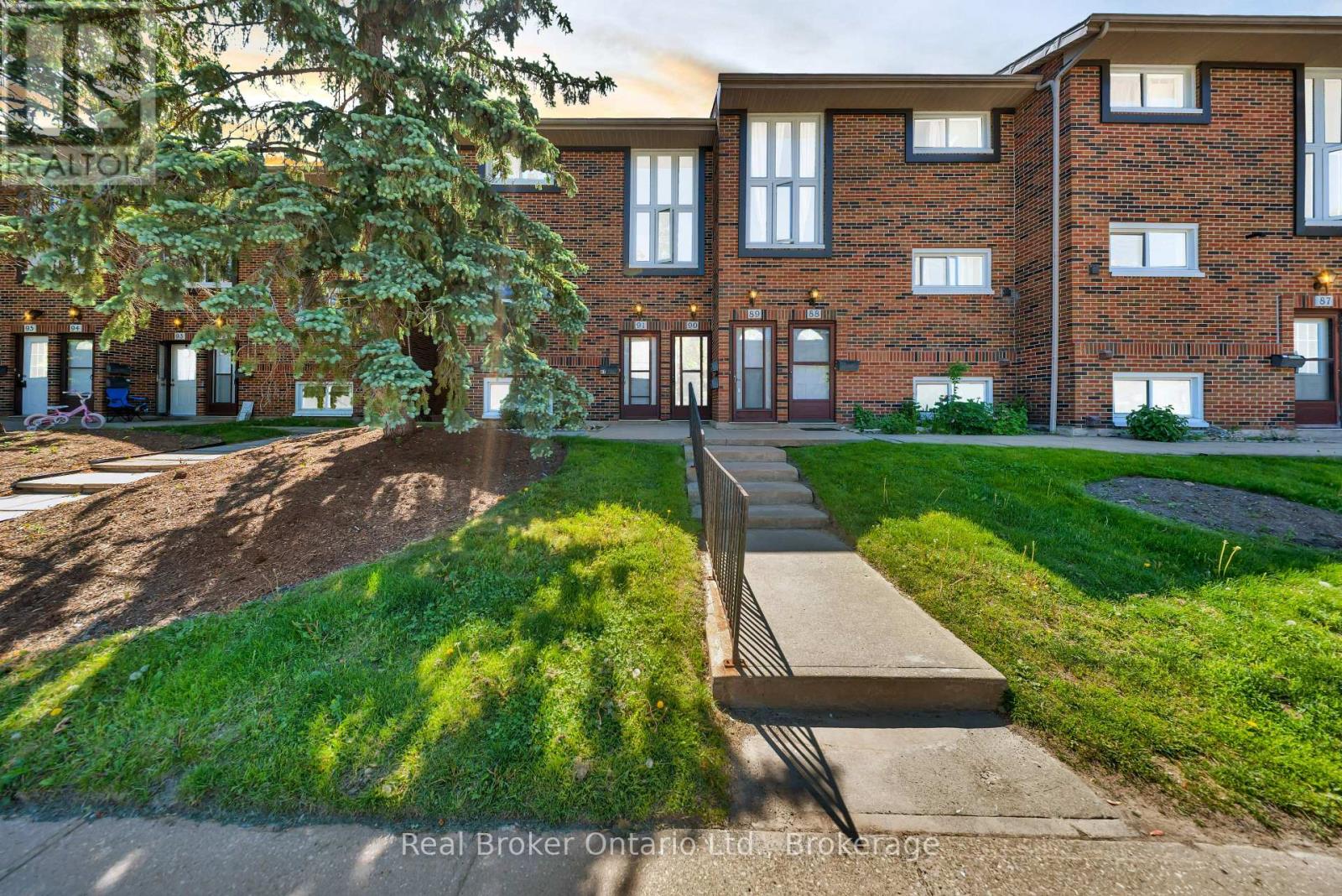 90 - 49 RHONDA ROAD, Guelph, Ontario