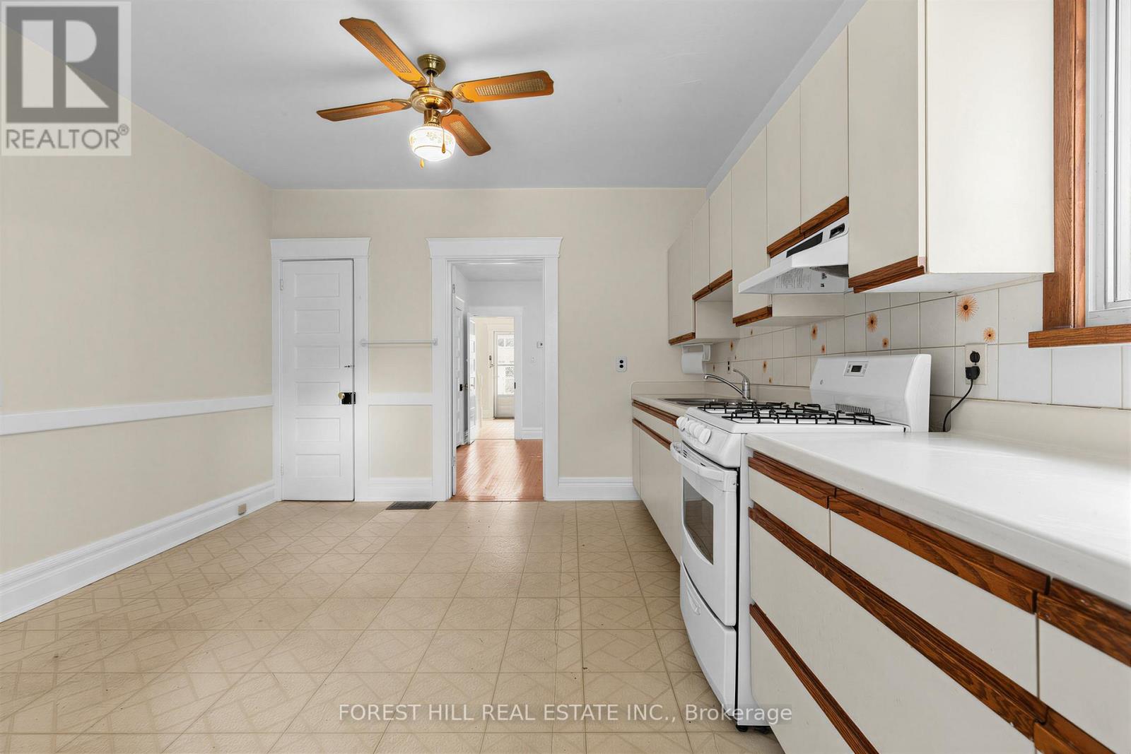 12 Osborne Avenue, Toronto, Ontario  M4E 3A9 - Photo 13 - E13443872