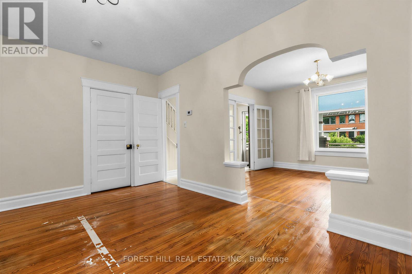 12 Osborne Avenue, Toronto, Ontario  M4E 3A9 - Photo 17 - E13443872